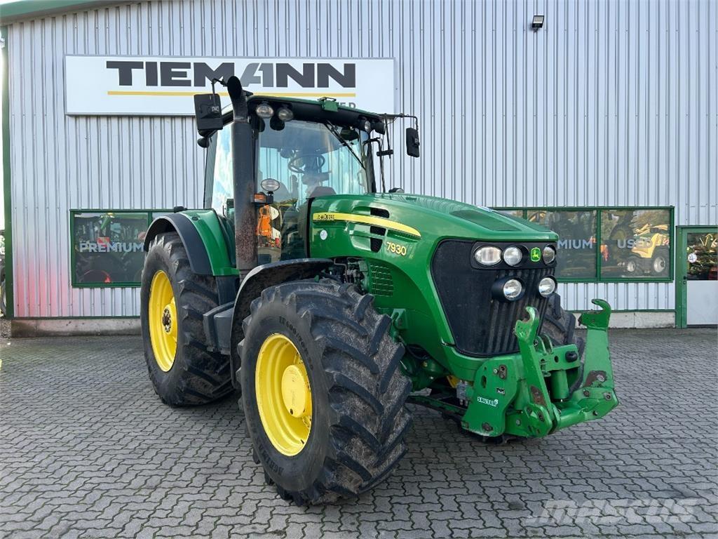 John Deere 7930 الجرارات