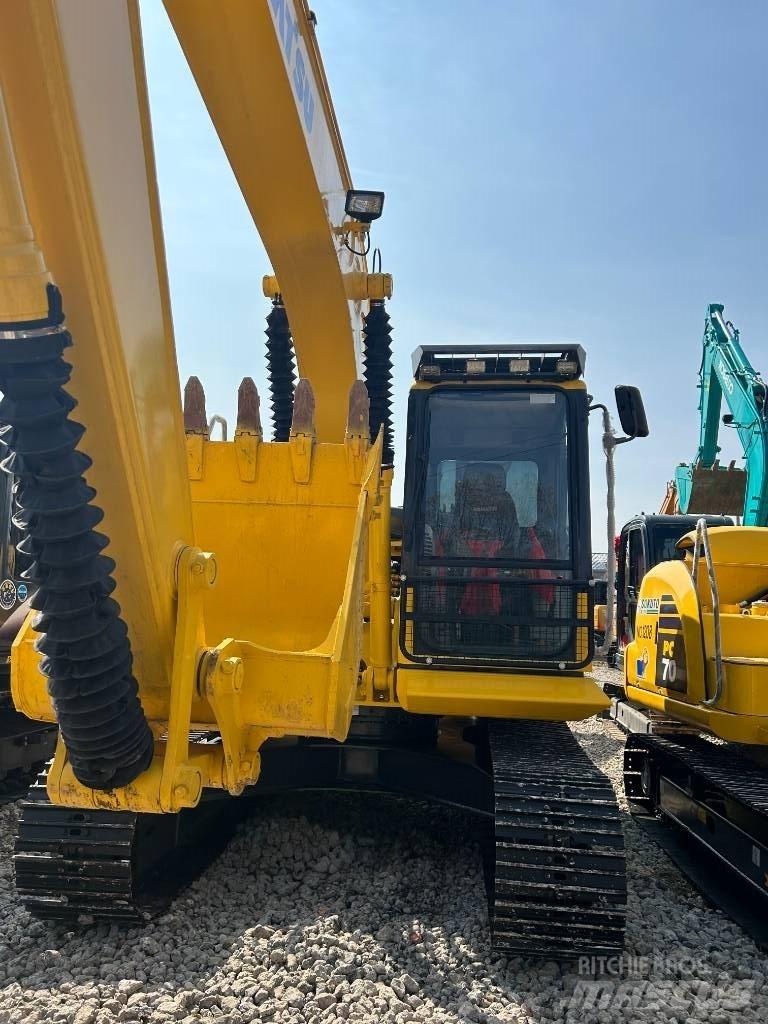 Komatsu PC 130 حفارات وسط 7 طن - 12 طن