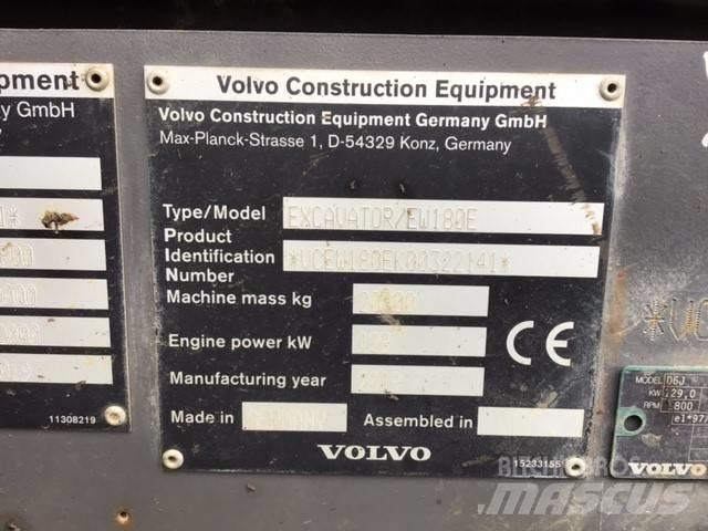 Volvo EW 180 E حفارات بعجل