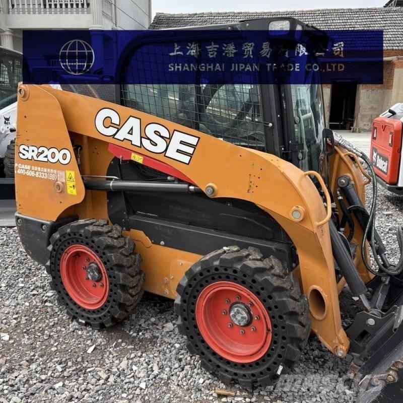 CASE SR 200 لوادر انزلاقية التوجيه