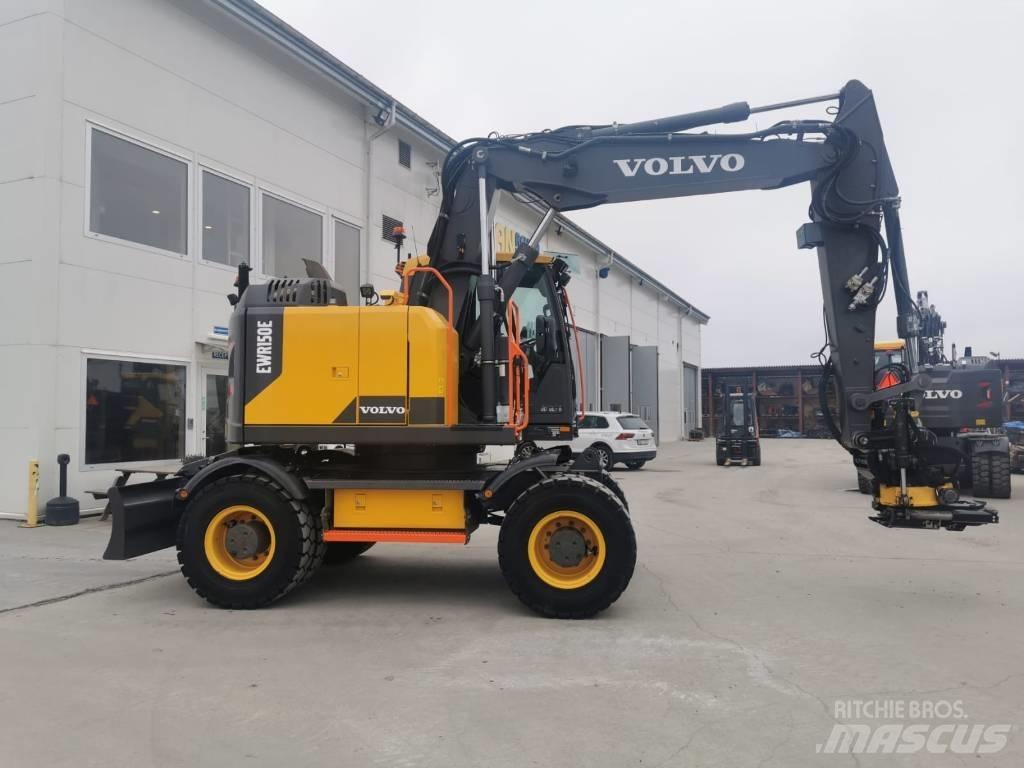 Volvo EWR150E حفارات بعجل