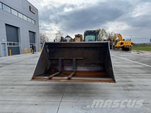 JCB 540-180 رافعة تلسكوبية