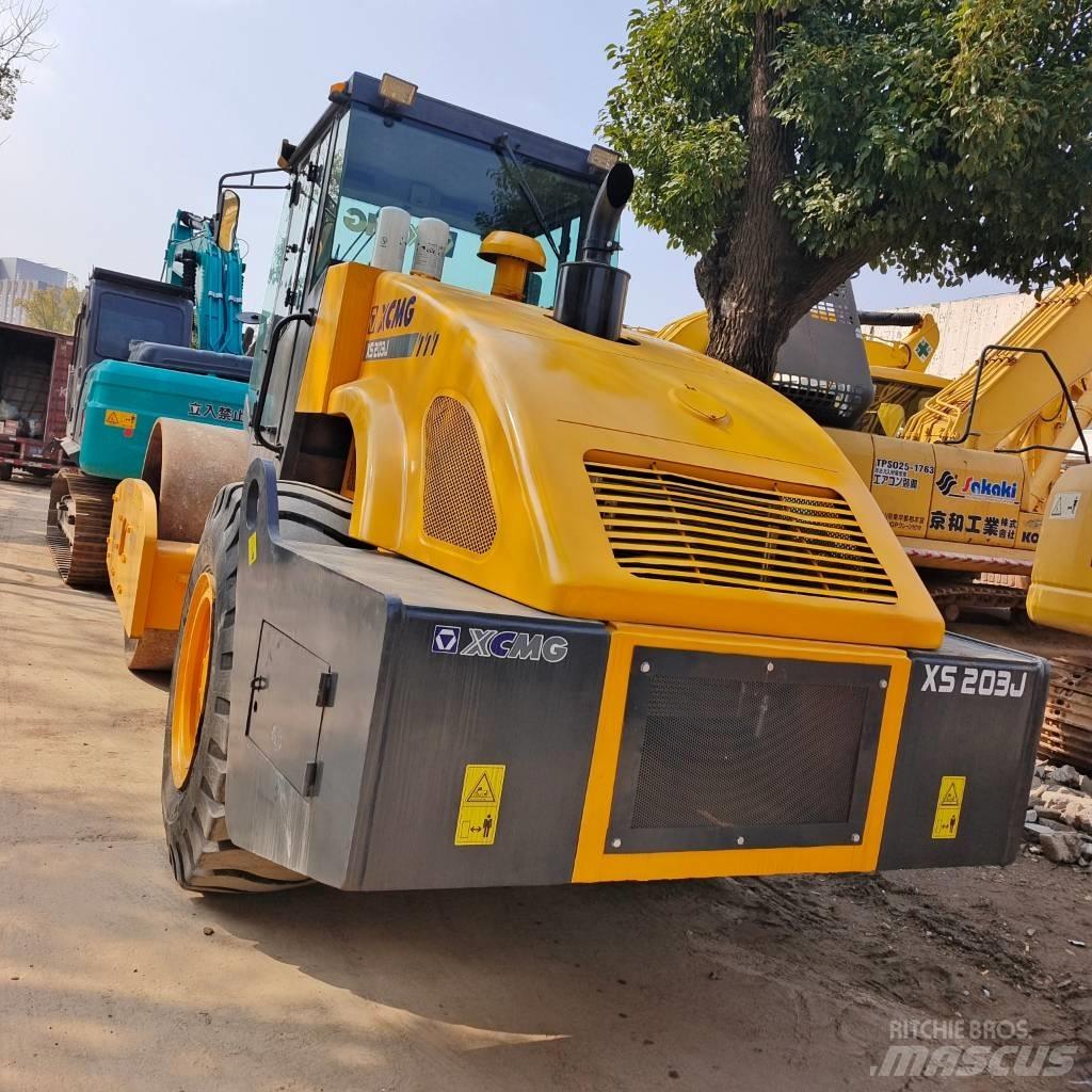 XCMG XS 202 J مداحل أحادية الأسطوانة