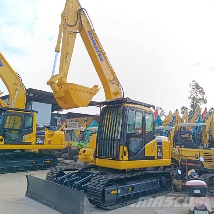 Komatsu PC 130 حفارات زحافة