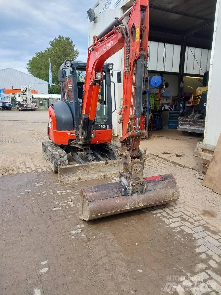 Kubota U 36-4 حفارات صغيرة أقل من 7 طن (حفارات صغيرة)