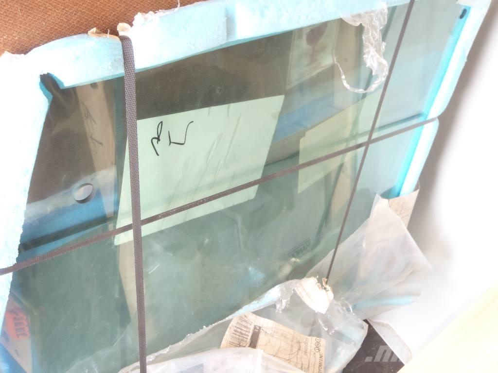 Fermec 860 كابينة والداخلية