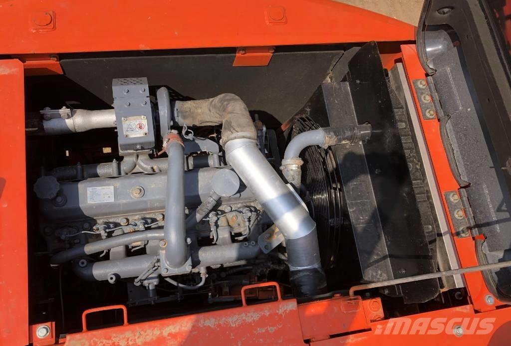 Doosan DX150W حفارات بعجل