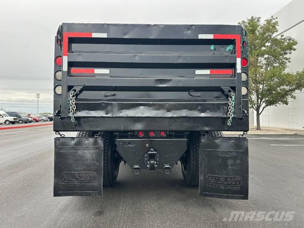 Peterbilt 337 شاحنات قلابة
