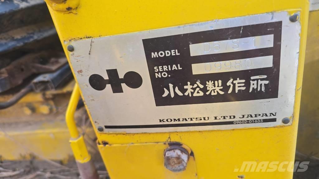 Komatsu D 57 S-1 لوادر زحافة