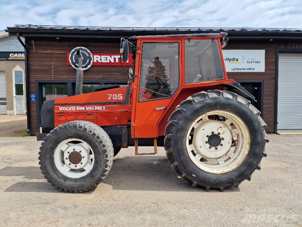 Valmet 705 الجرارات