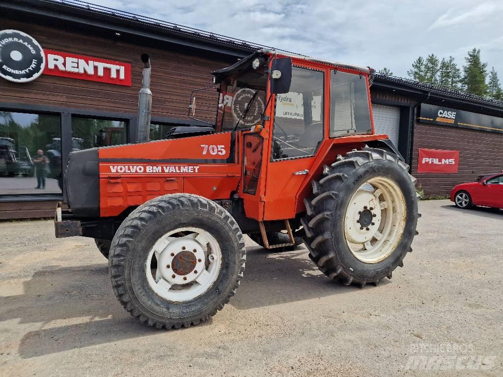 Valmet 705 الجرارات