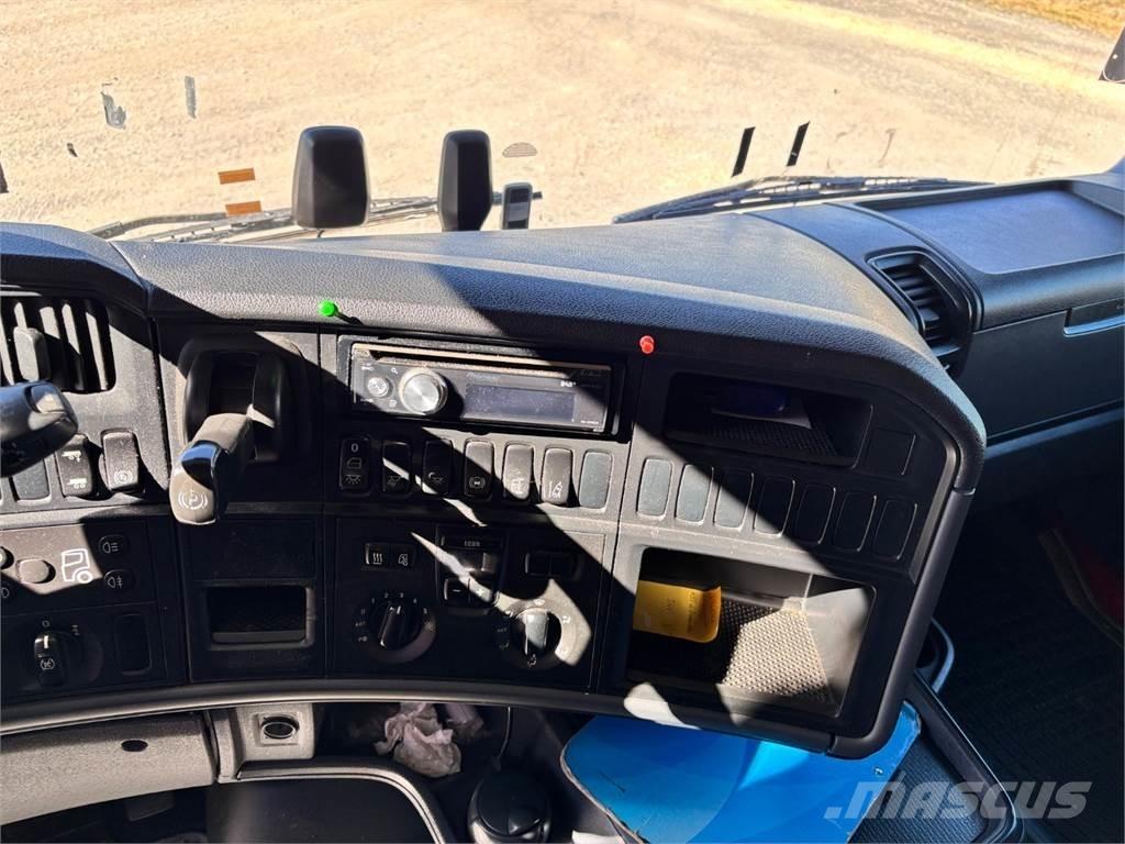 Scania R 490 وحدات الجر