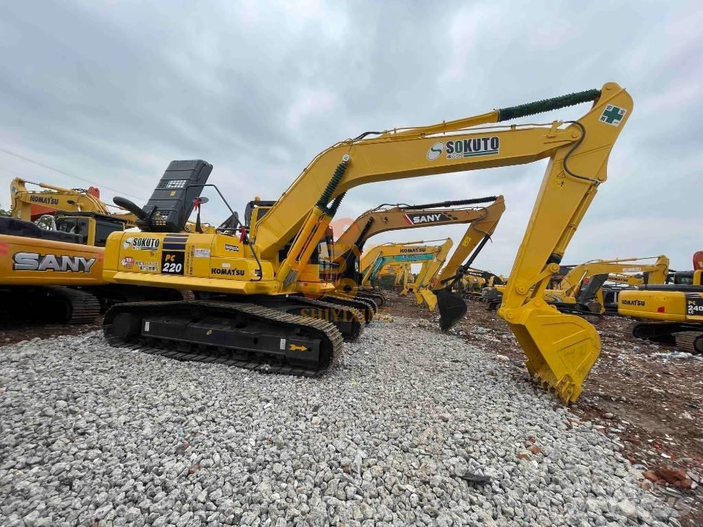 Komatsu PC 220-8M0 حفارات زحافة