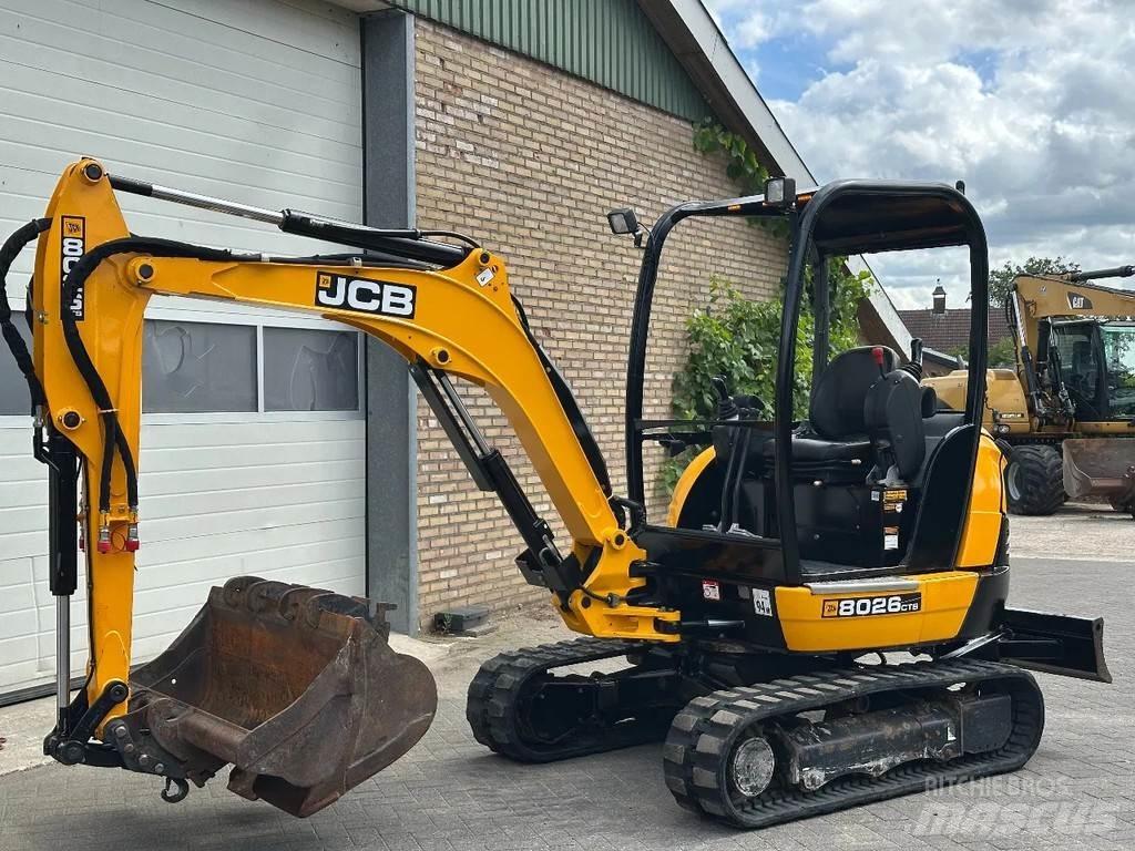 JCB 8026 حفارات صغيرة أقل من 7 طن (حفارات صغيرة)