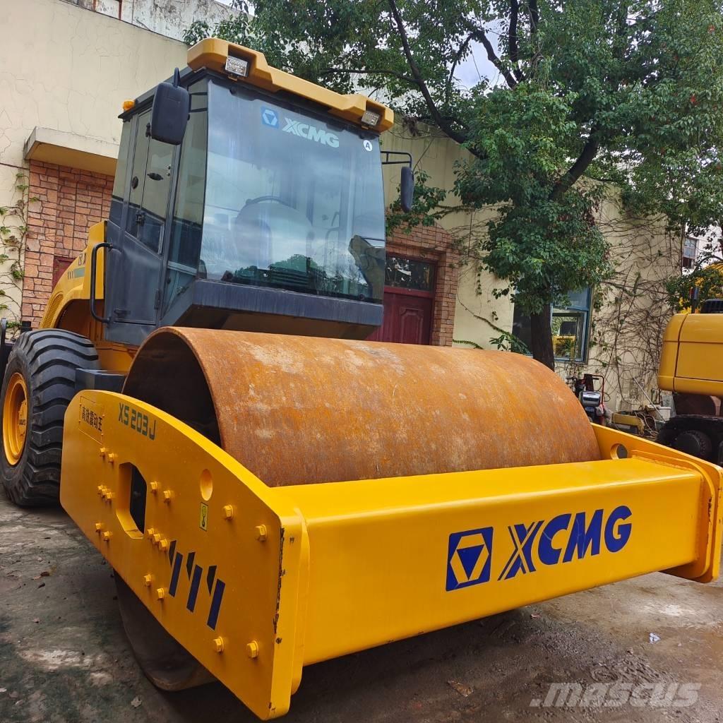 XCMG XS223J مداحل أحادية الأسطوانة