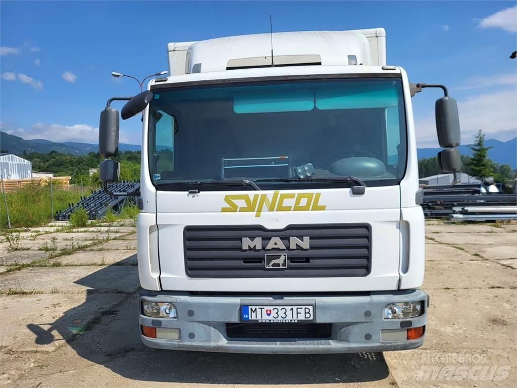 MAN TGL 8.180 شاحنات ذات هيكل صندوقي
