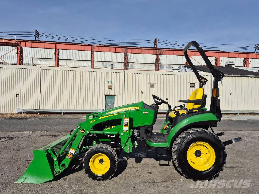 John Deere 2025 R الجرارات