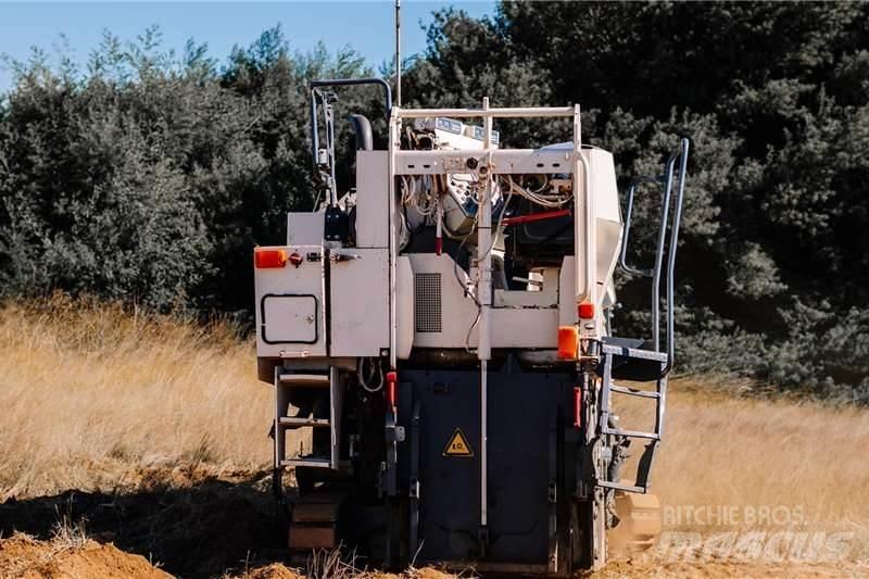Wirtgen W150 شاحنات أخرى