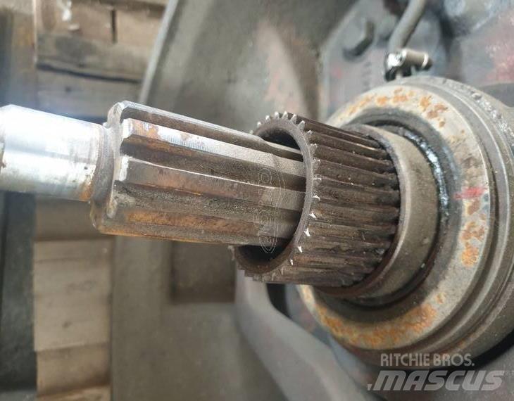 ZF 16S-130 WITH PTO علب تروس