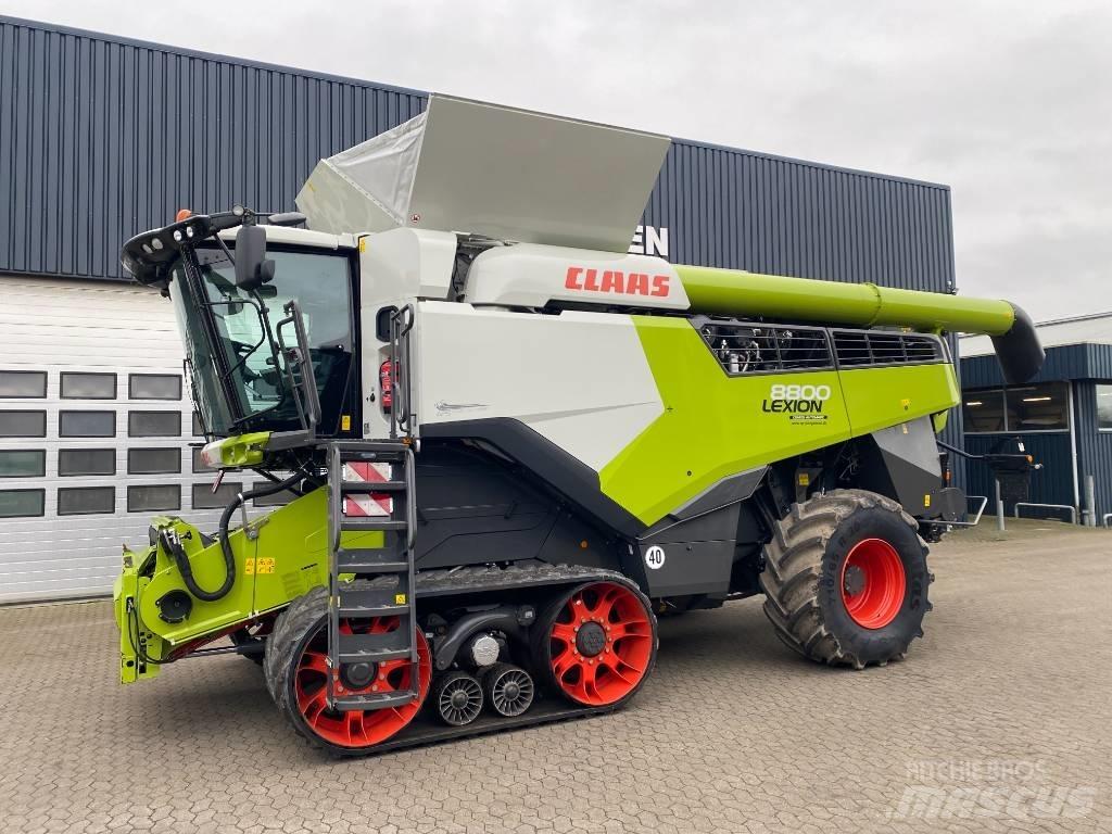 CLAAS Lexion 8800 TT حصادات