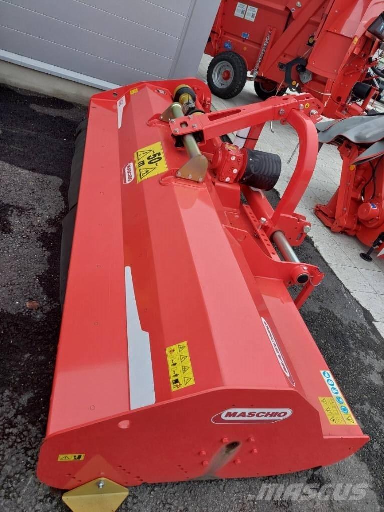 Maschio Tigre 300 جزازات وأغطية المراعي