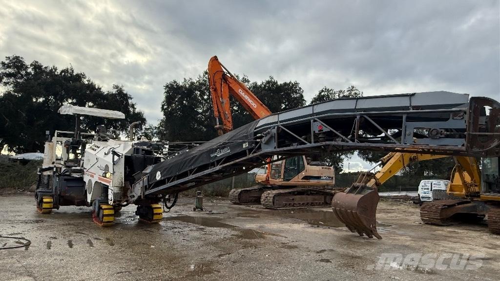 Wirtgen W1300F ماكينات الكشط البارد للأسفلت