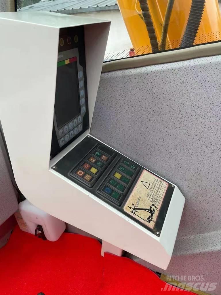 XCMG QY70K-11 رافعات صالحة لكل أنواع الطرق