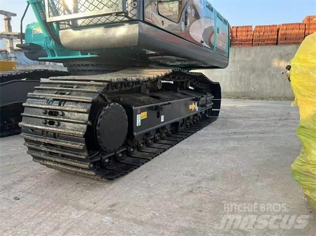 Kobelco SK 220 حفارات زحافة