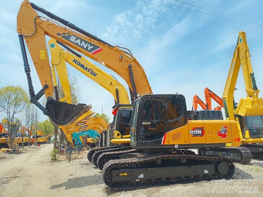 Sany SY 235 C حفارات زحافة