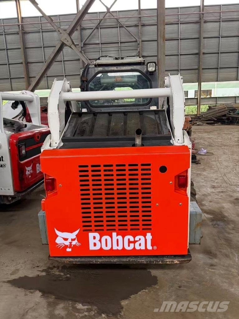 Bobcat S 18 لوادر انزلاقية التوجيه