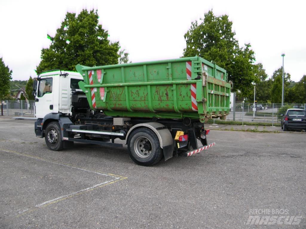 MAN TGM 18.320 شاحنات الرافعات الخطافية