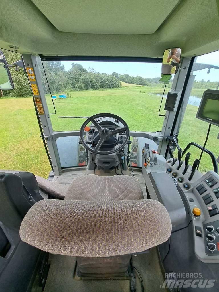 CLAAS Arion 640 الجرارات
