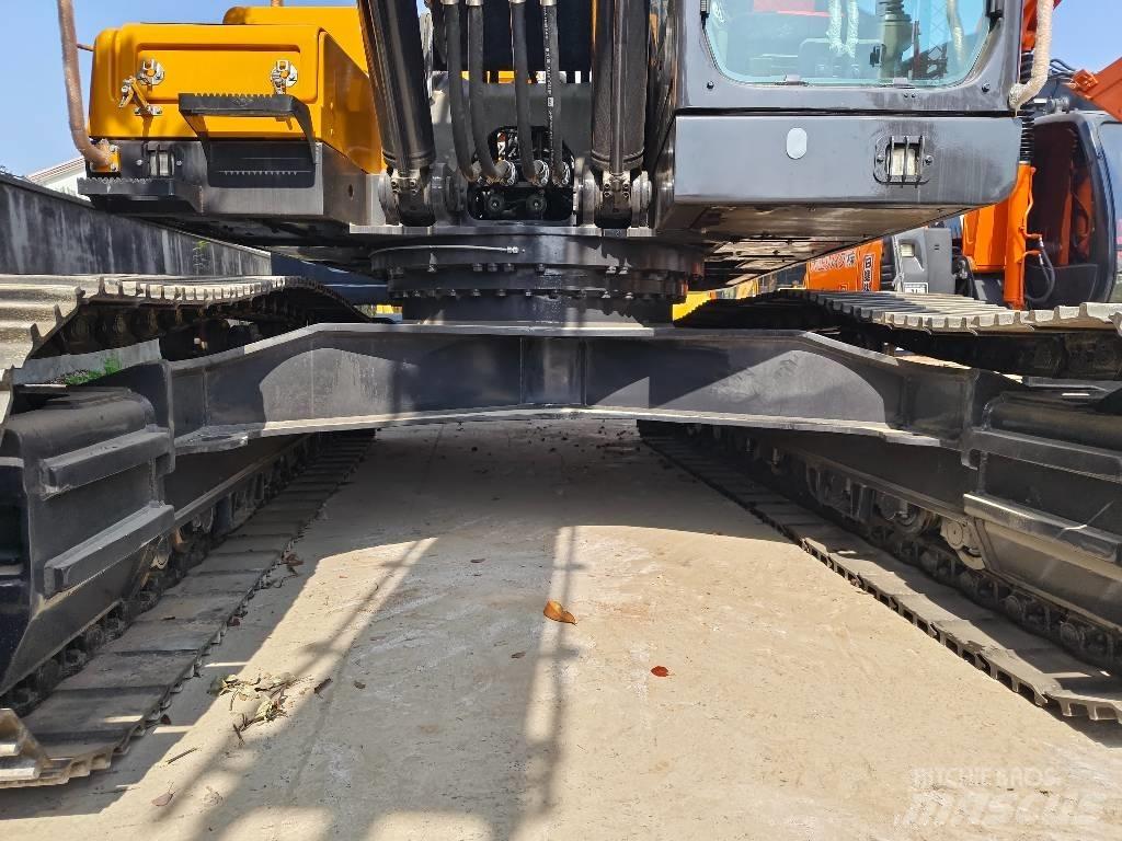 Volvo EC 380 D L حفارات زحافة