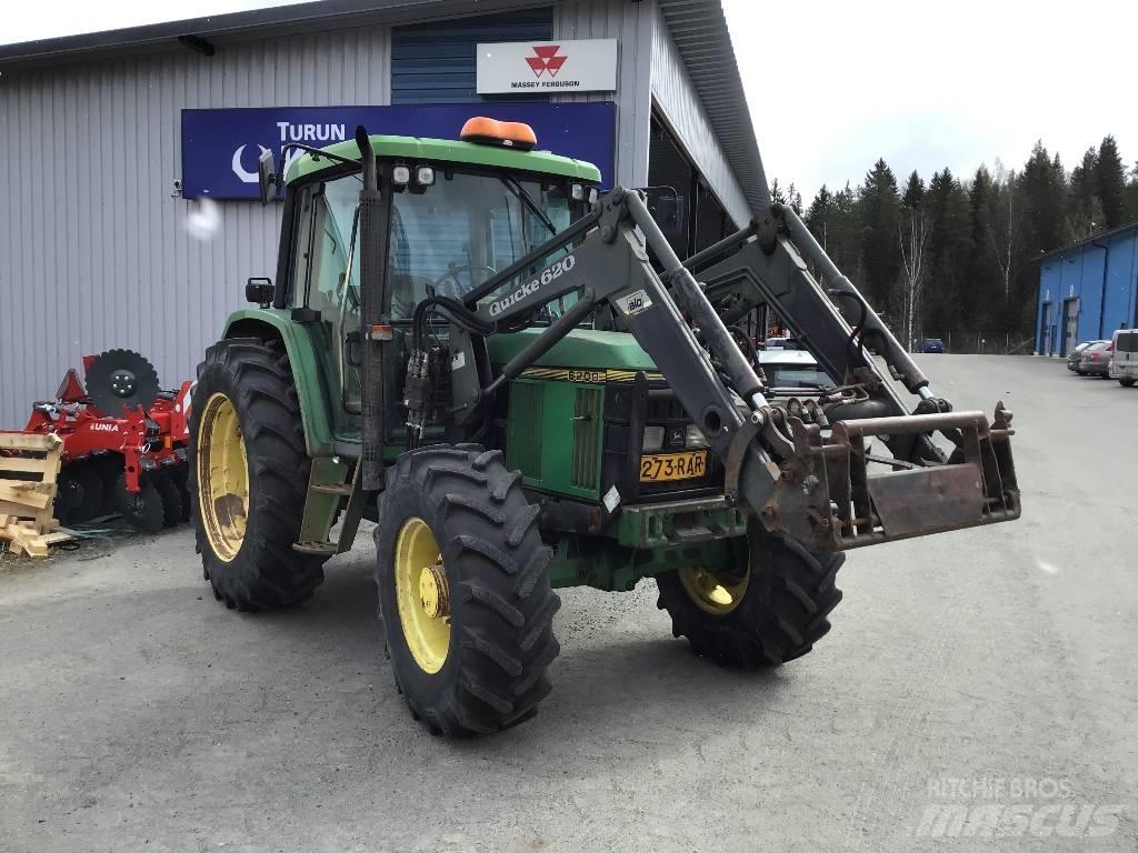 John Deere 6200 الجرارات