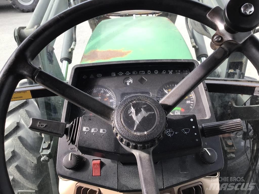 John Deere 6200 الجرارات