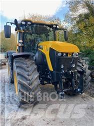 JCB Fastrac 4220 الجرارات