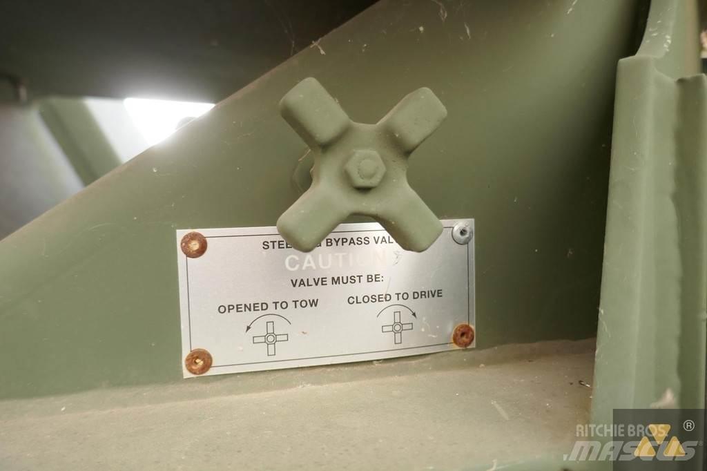 CASE M4K Ex-army شاحنات الطرق الوعرة