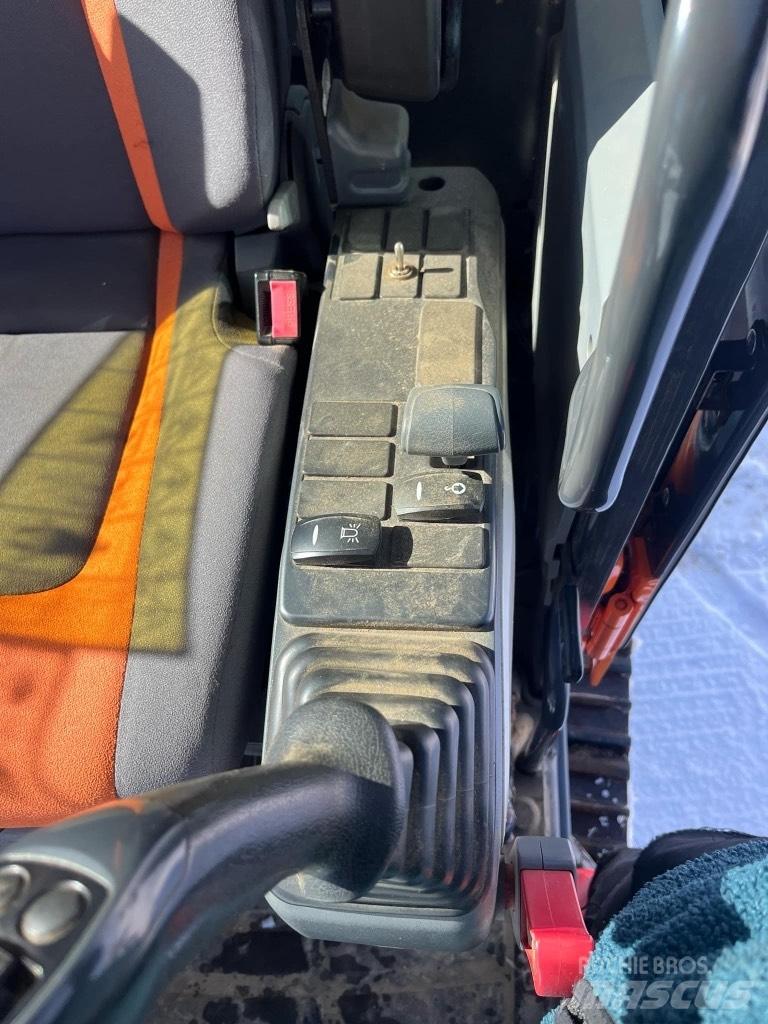 Doosan DX 140 LCR-5 حفارات زحافة