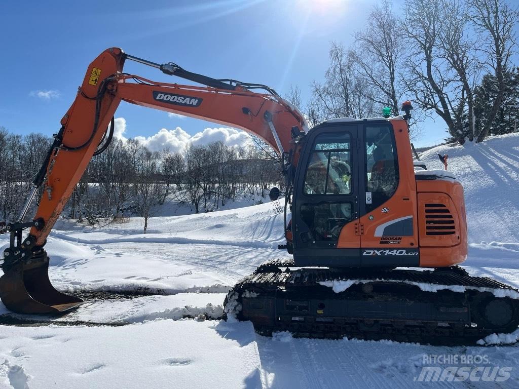Doosan DX 140 LCR-5 حفارات زحافة