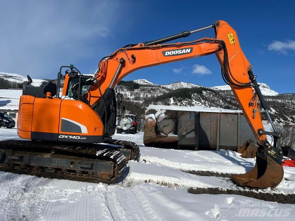 Doosan DX 140 LCR-5 حفارات زحافة