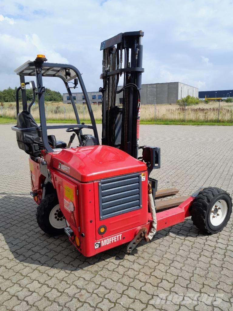 Moffett M4 25.3NX شاحنات الديزل