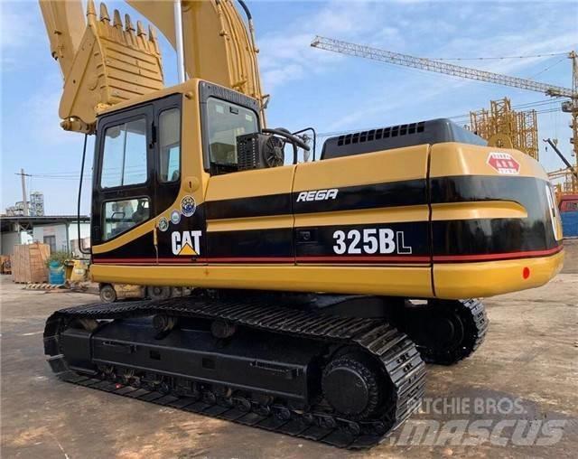 CAT 325 B L حفارات زحافة