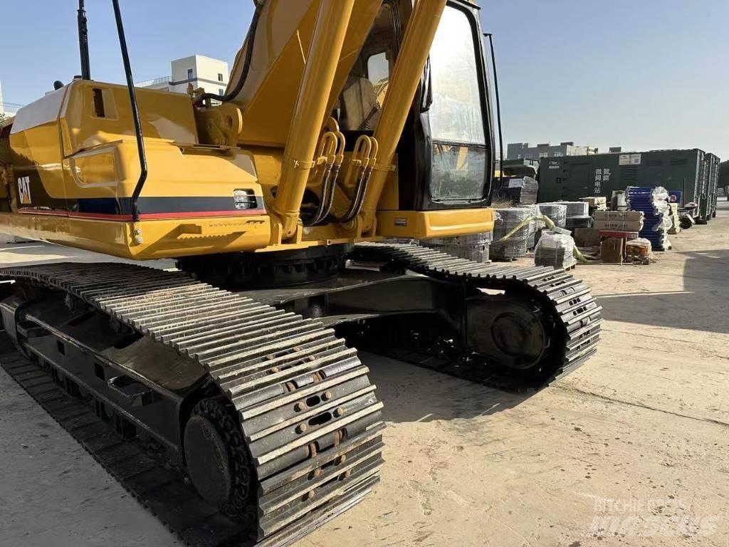 CAT 325 B L حفارات زحافة