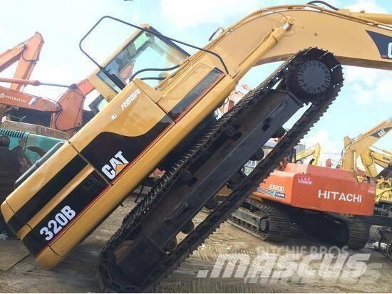 CAT 320 B حفارات زحافة