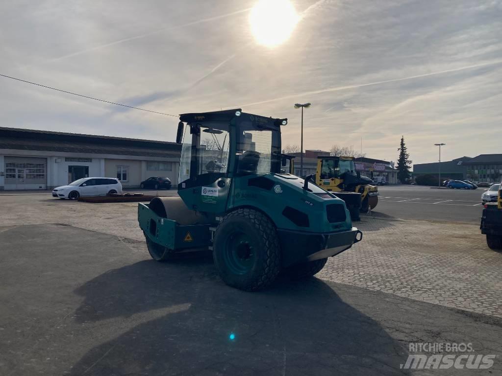 Bomag BW 177 D-5 مداحل أحادية الأسطوانة