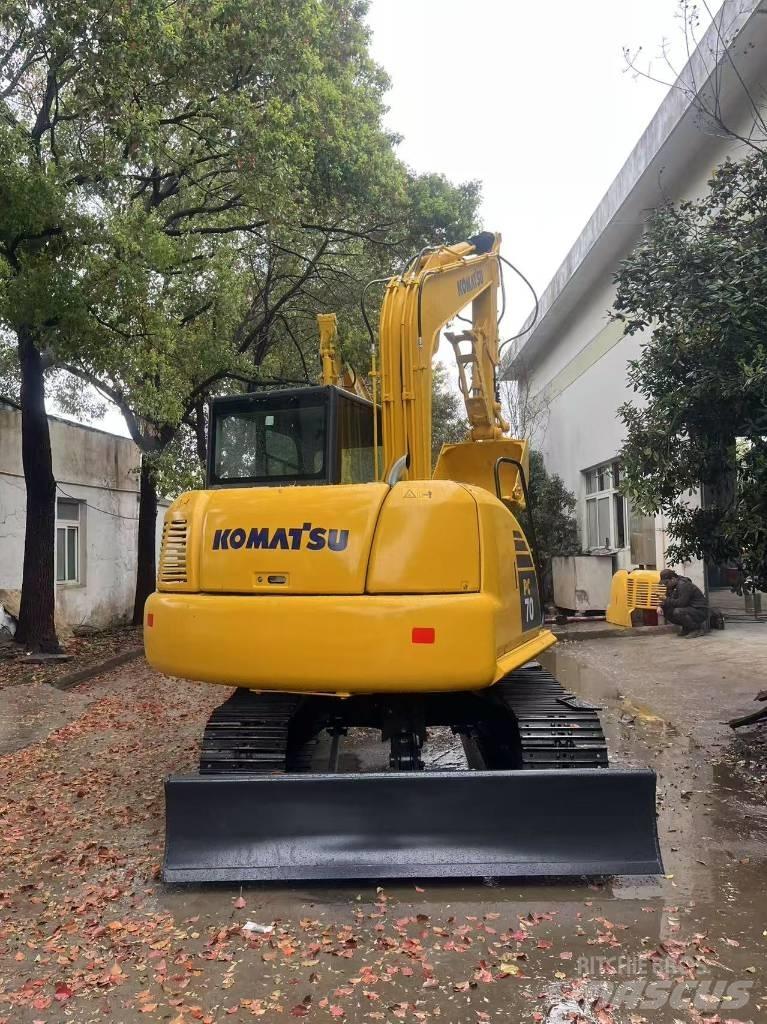 Komatsu PC 70 حفارات زحافة