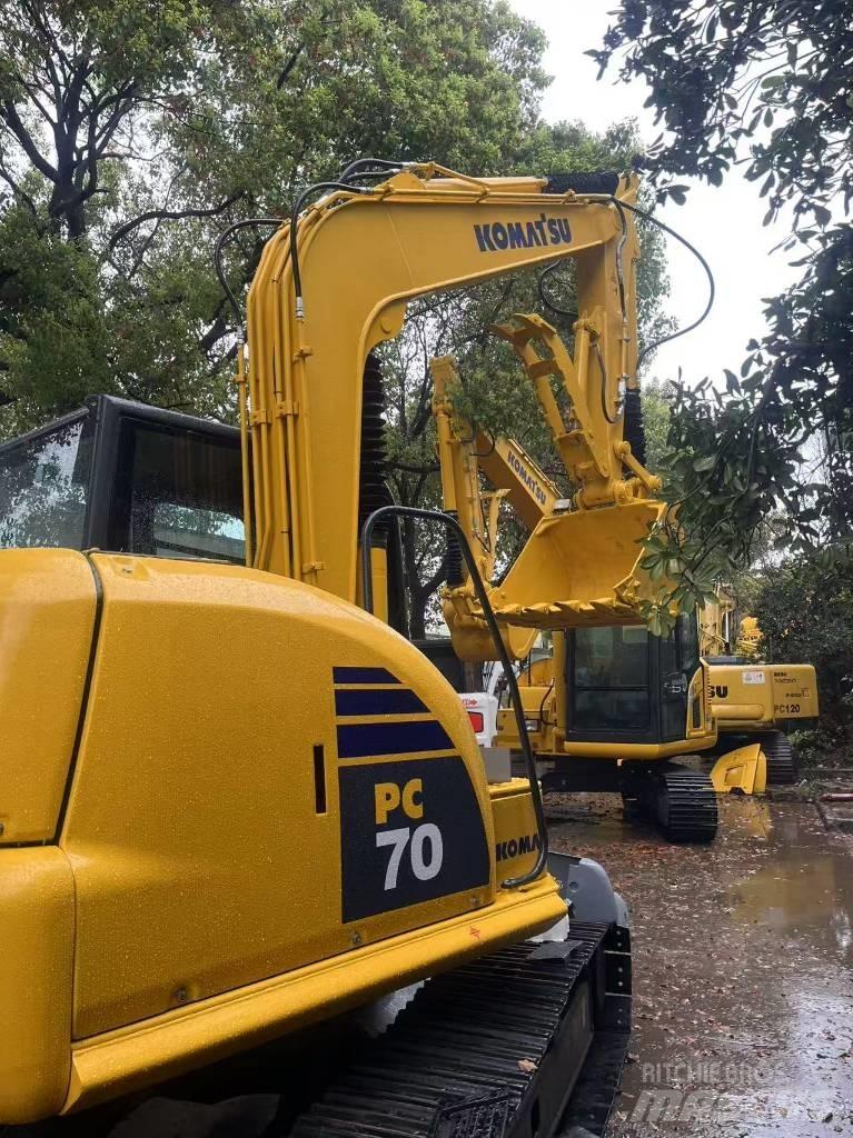 Komatsu PC 70 حفارات زحافة