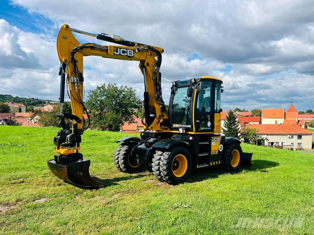 JCB 110 W Hydradig حفارات بعجل