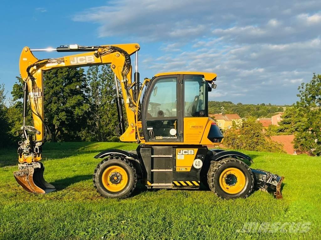 JCB 110 W Hydradig حفارات بعجل