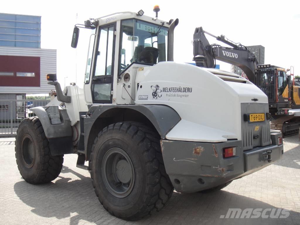 Liebherr L 538 لوادر بعجل